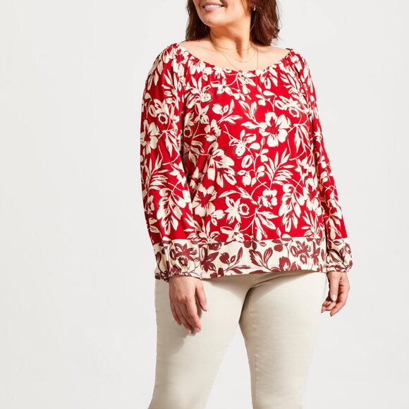 Plus Size Floral Tunic - Picture 4 of 4